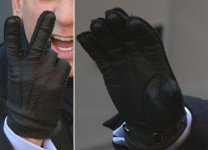 James_Bond_Gloves__29031_zoom.jpg